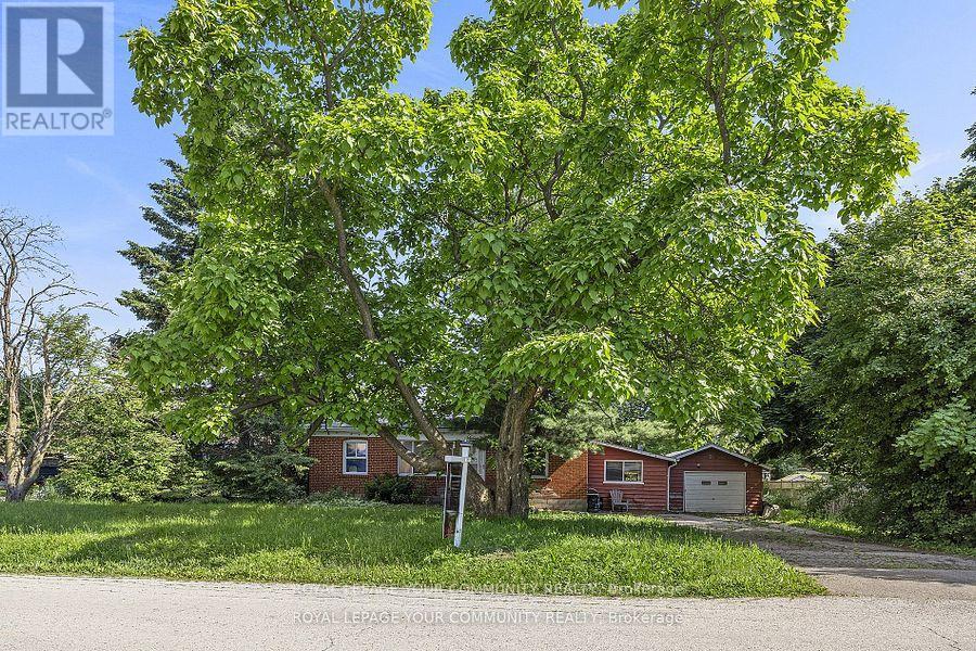 7 Stancroft Drive, Richmond Hill, Ontario  L4C 4N2 - Photo 3 - N12203246