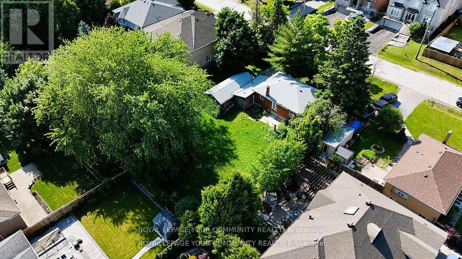 7 Stancroft Drive, Richmond Hill, Ontario  L4C 4N2 - Photo 8 - N12203246