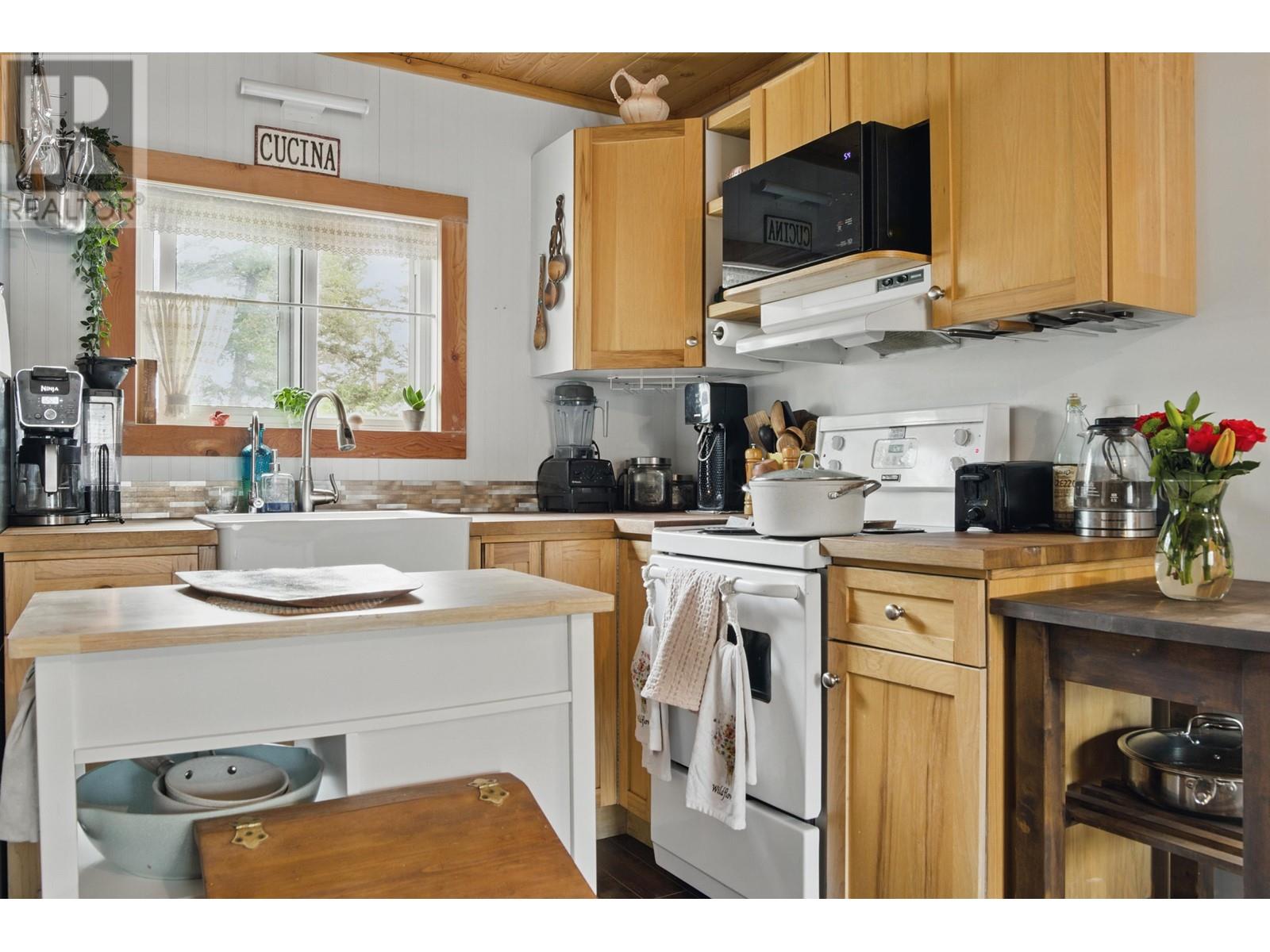 909 Proctor Street, Williams Lake, British Columbia  V2G 2Y5 - Photo 10 - R3011317