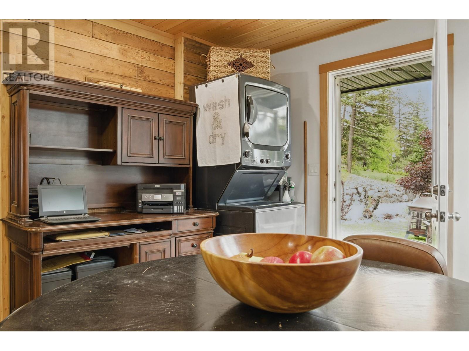 909 Proctor Street, Williams Lake, British Columbia  V2G 2Y5 - Photo 8 - R3011317