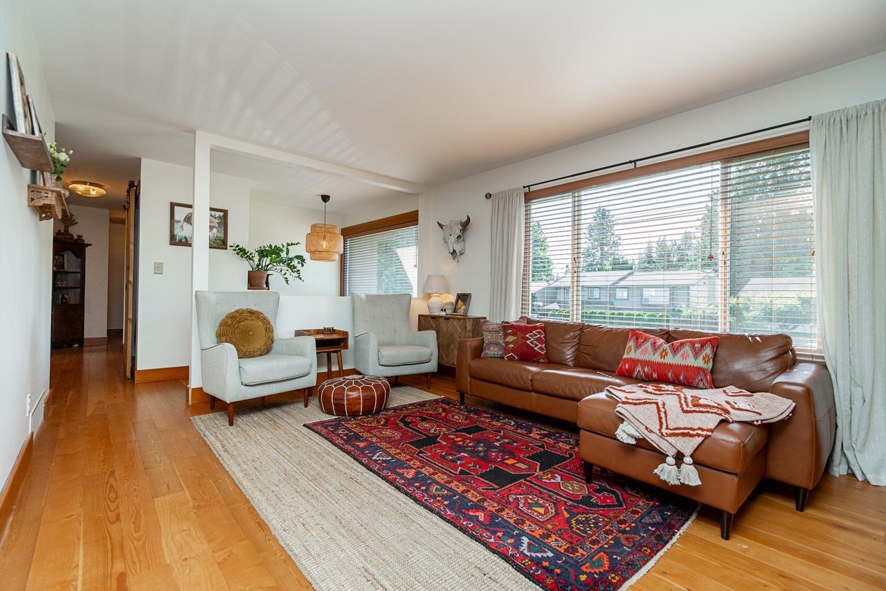 8174 Sumac Place, Mission, British Columbia  V2V 5R6 - Photo 8 - R3012191