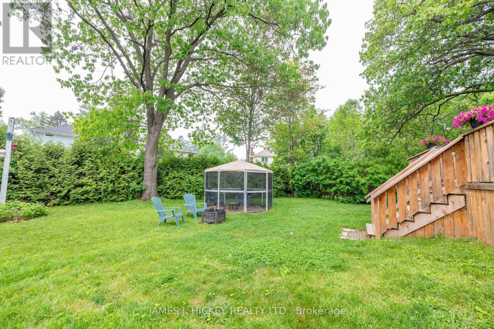 8 Mountain View Crescent, Deep River, Ontario  K0J 1P0 - Photo 37 - X12089336
