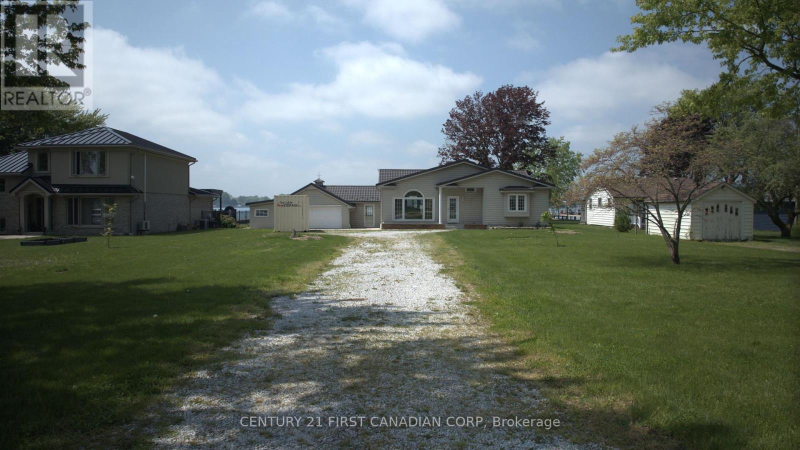 3875 St Clair Parkway, St. Clair, Ontario N0P 2H0 - Photo 2 - X12202984