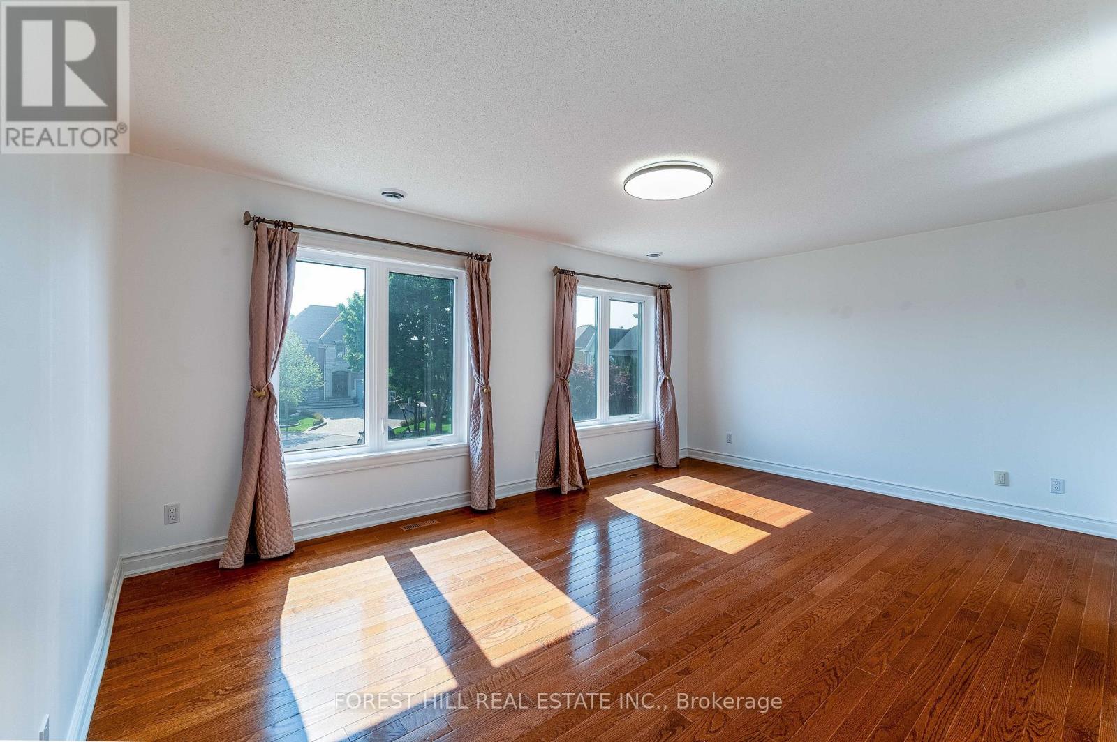 27 Ormsby Court, Richmond Hill (Bayview Hill), Ontario  L4B 4P8 - Photo 28 - N12193357