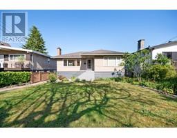4262 DUMFRIES STREET, Vancouver, British Columbia