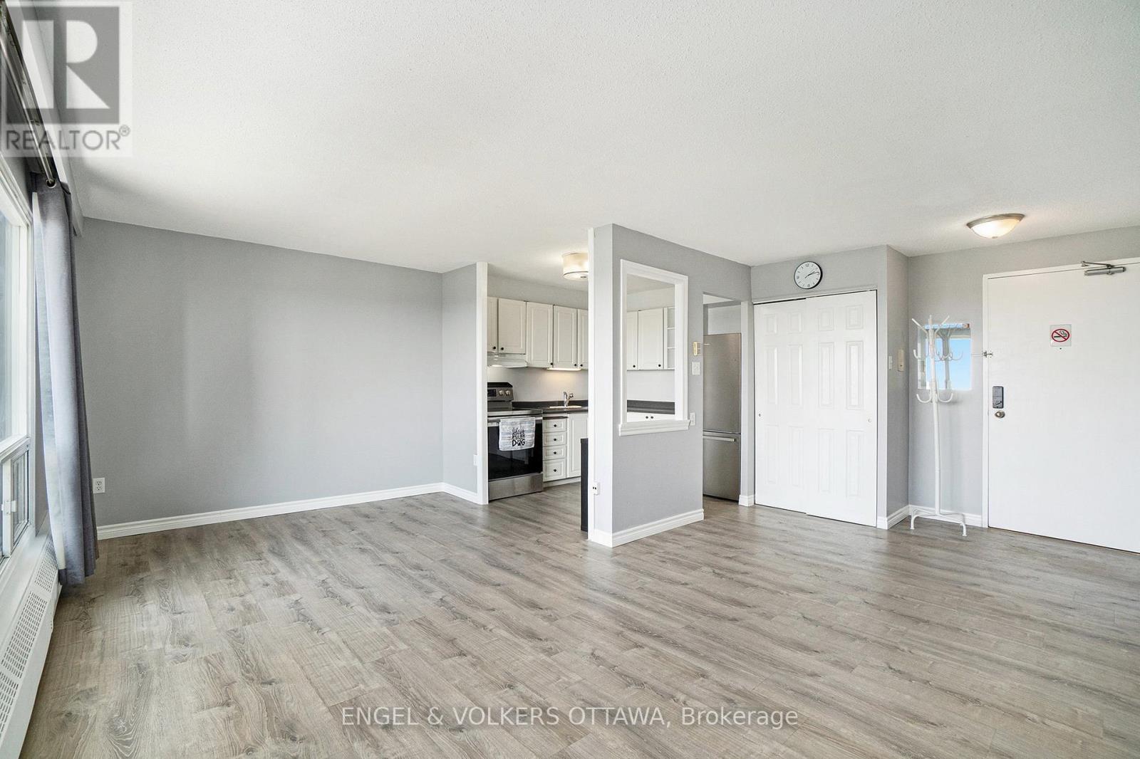 817 - 20 Chesterton Drive, Ottawa, Ontario  K2E 6Z7 - Photo 16 - X12202143
