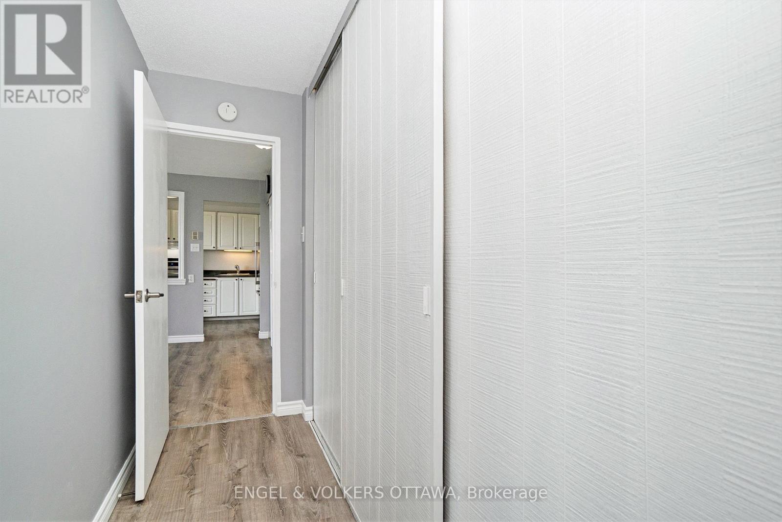 817 - 20 Chesterton Drive, Ottawa, Ontario  K2E 6Z7 - Photo 23 - X12202143