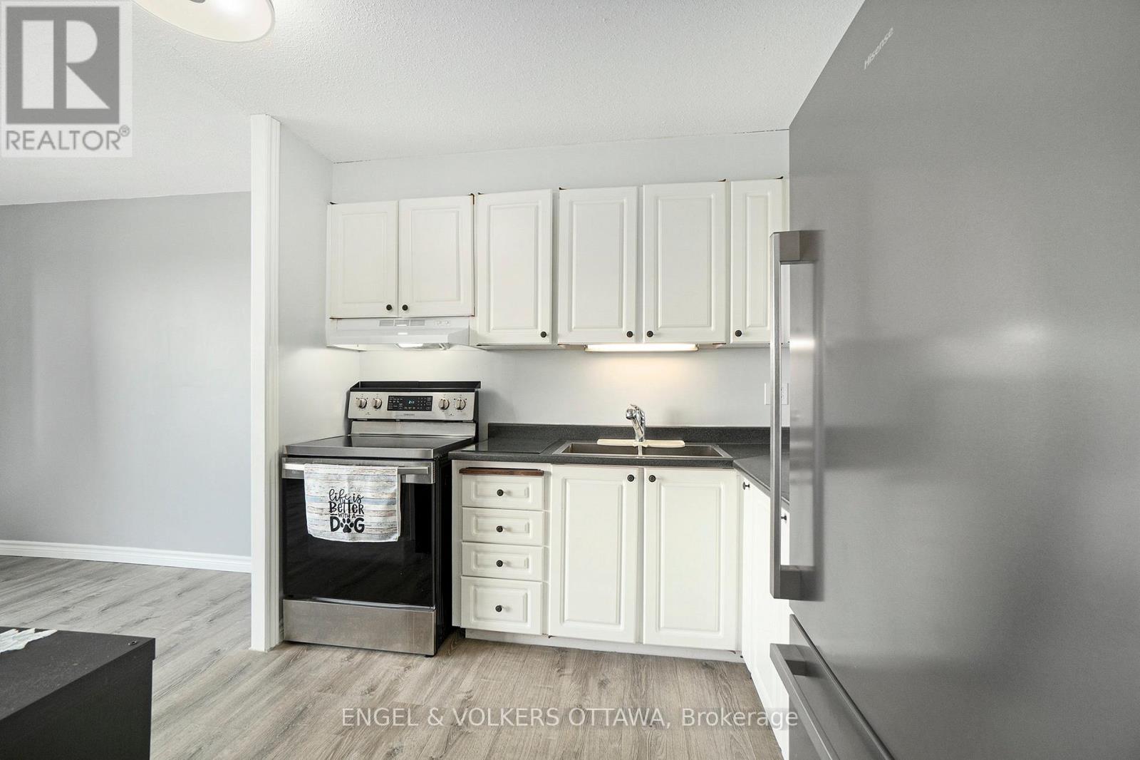817 - 20 Chesterton Drive, Ottawa, Ontario  K2E 6Z7 - Photo 19 - X12202143