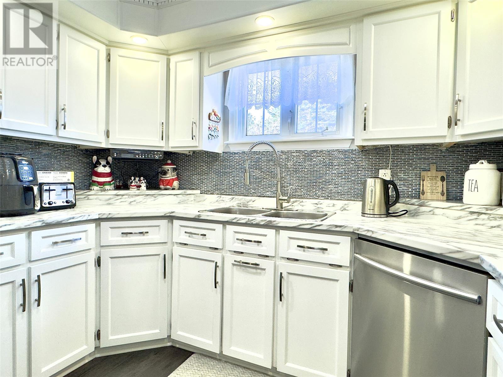 29 Oceanview Crescent, Brooklyn, Newfoundland & Labrador  A0C 1V0 - Photo 17 - 1282524