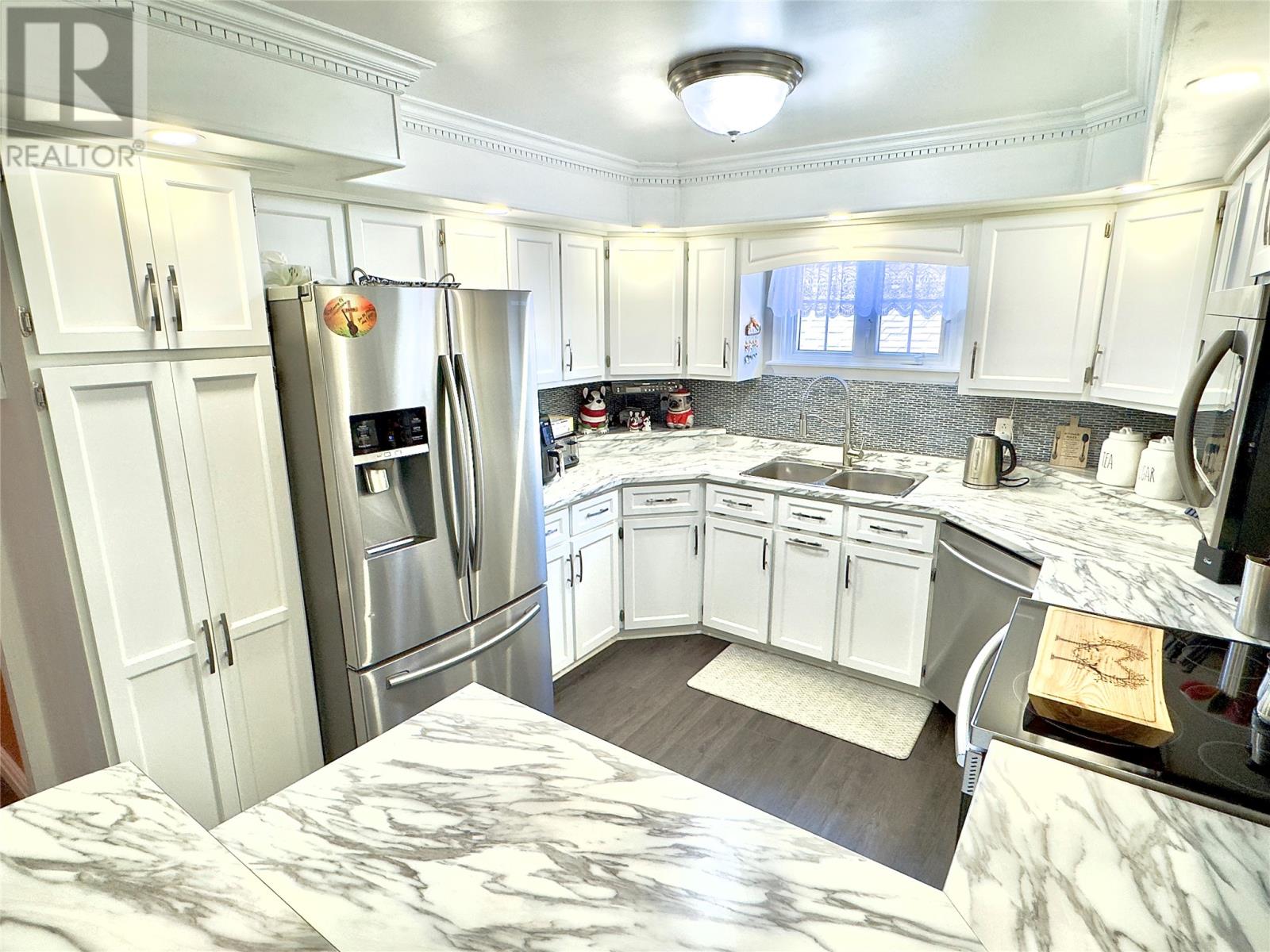 29 Oceanview Crescent, Brooklyn, Newfoundland & Labrador  A0C 1V0 - Photo 14 - 1282524