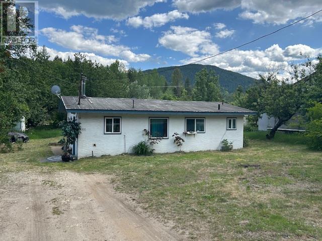505 201st Avenue, Castlegar, British Columbia