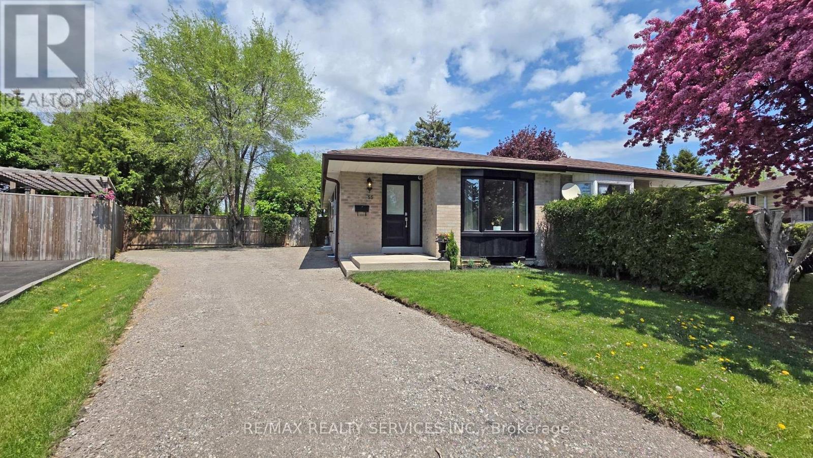 55 GREENWOOD CRESCENT, Brampton, Ontario