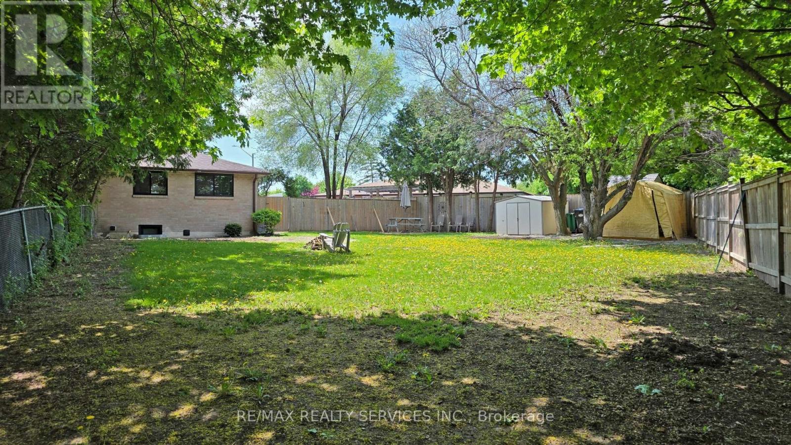 55 Greenwood Crescent, Brampton, Ontario  L6S 1T2 - Photo 33 - W12203083