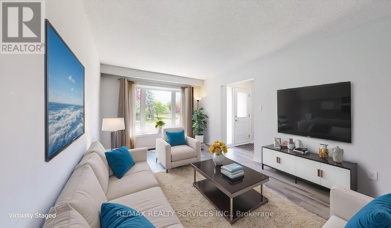 55 Greenwood Crescent, Brampton, Ontario  L6S 1T2 - Photo 4 - W12203083
