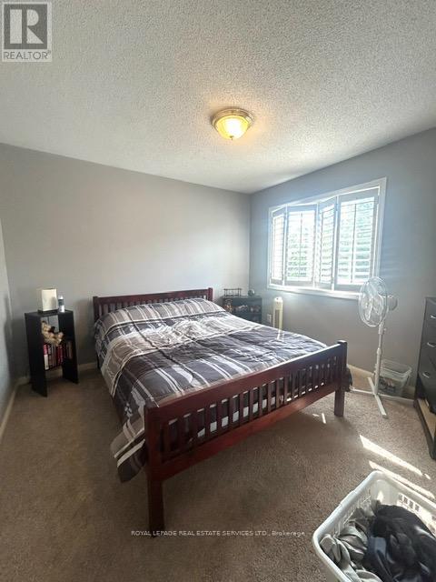 5579 Thorn Lane, Burlington, Ontario  L7L 6V8 - Photo 22 - W12203118