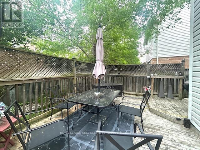 5579 Thorn Lane, Burlington, Ontario  L7L 6V8 - Photo 36 - W12203118