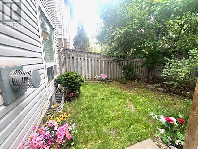 5579 Thorn Lane, Burlington, Ontario  L7L 6V8 - Photo 38 - W12203118