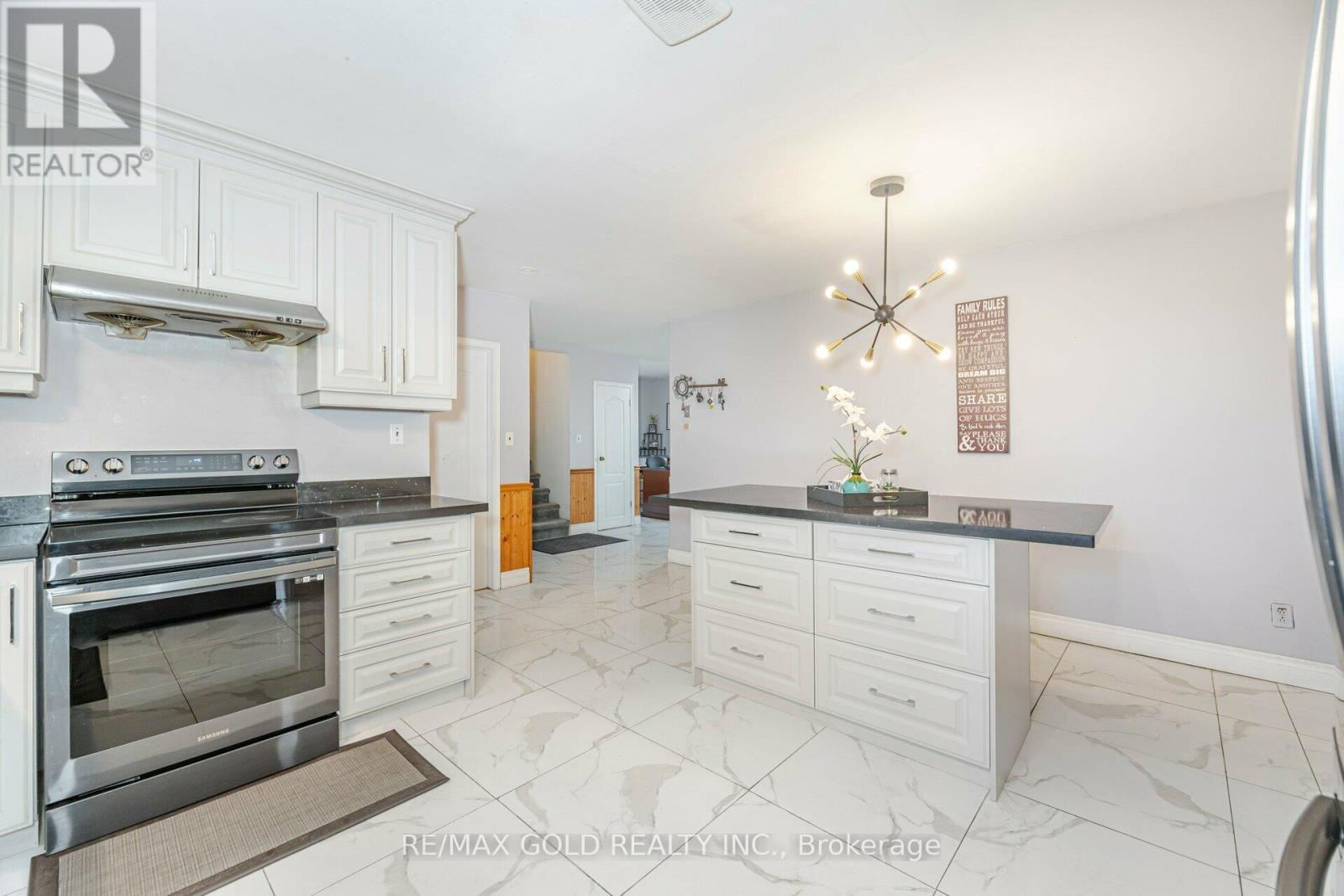 13080 Centreville Creek Road, Caledon, Ontario  L7C 3A7 - Photo 12 - W12203131