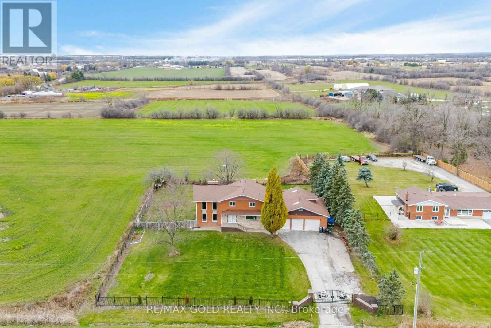 13080 Centreville Creek Road, Caledon, Ontario  L7C 3A7 - Photo 2 - W12203131