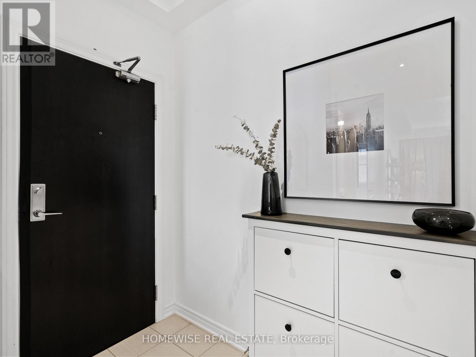 304 - 2338 Taunton Road, Oakville, Ontario  L6H 0L3 - Photo 8 - W12203144