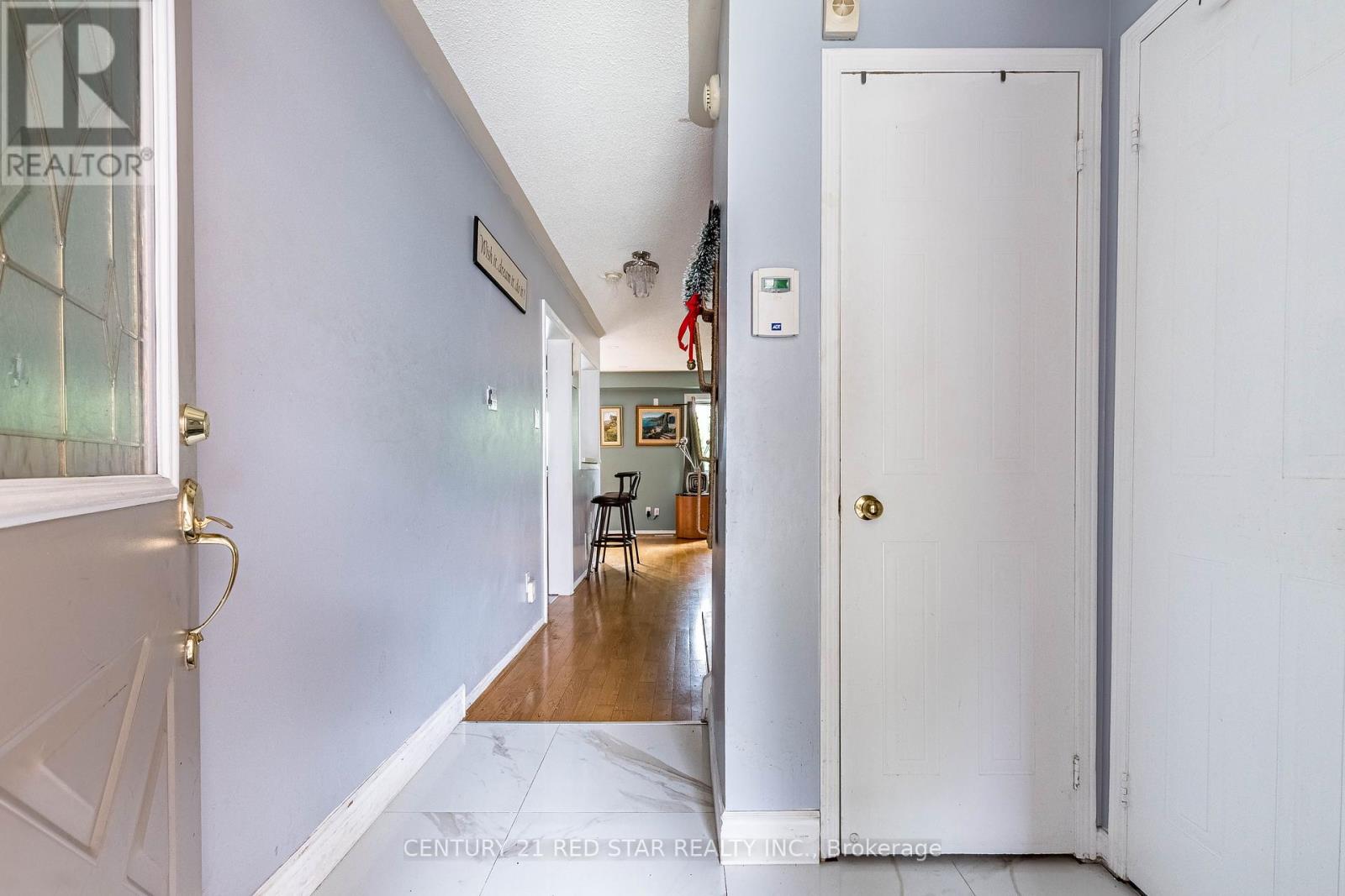 13 Wickstead Court, Brampton, Ontario  L6R 1N8 - Photo 7 - W12203235