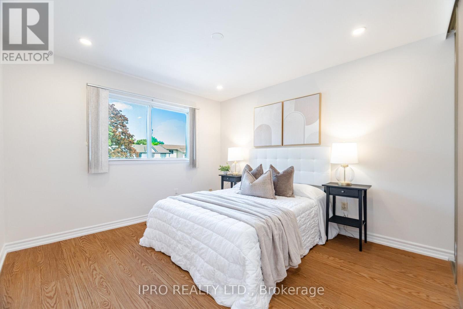 734 Briar Crescent, Milton, Ontario  L9T 3Z8 - Photo 25 - W12203237