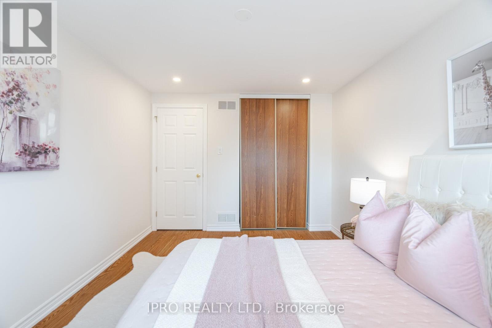 734 Briar Crescent, Milton, Ontario  L9T 3Z8 - Photo 28 - W12203237