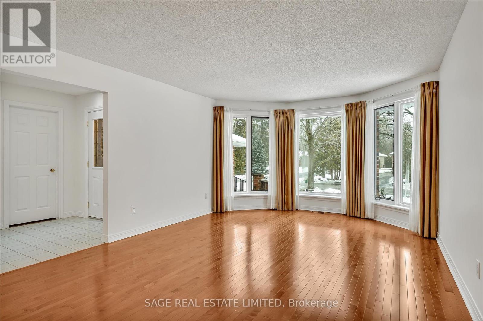 17 Patricia Place, Kawartha Lakes, Ontario  K0M 1A0 - Photo 4 - X11890806