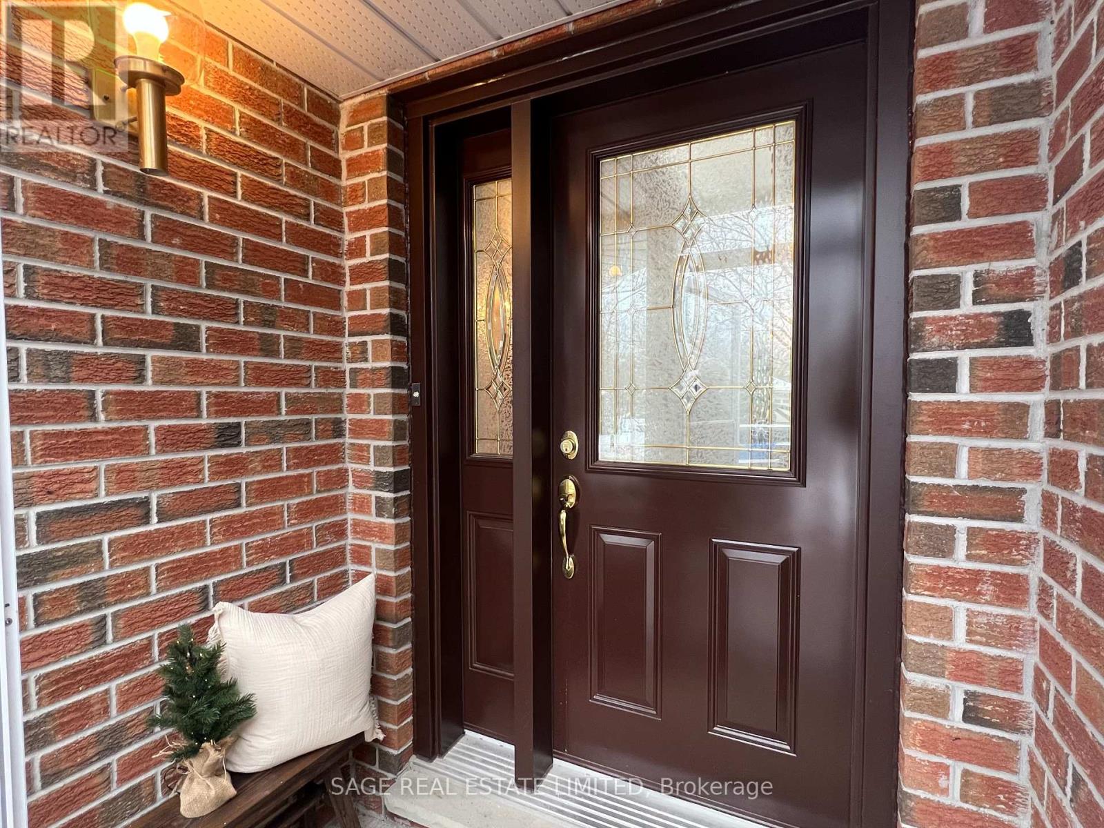 17 Patricia Place, Kawartha Lakes, Ontario  K0M 1A0 - Photo 3 - X11890806