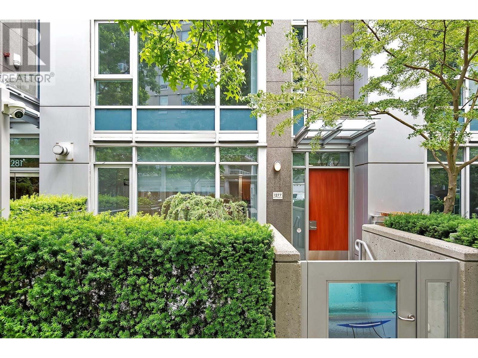 Th31 1277 W Cordova Street, Vancouver, British Columbia  V6C 3P9 - Photo 1 - R2990134