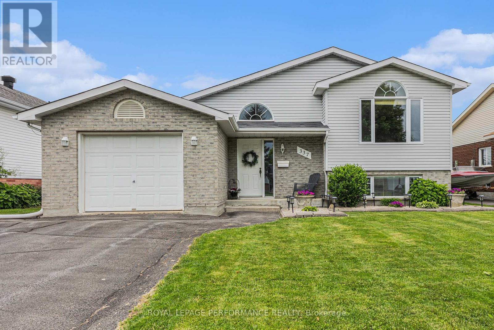 Property at 337 IVAN CRESCENT image 2