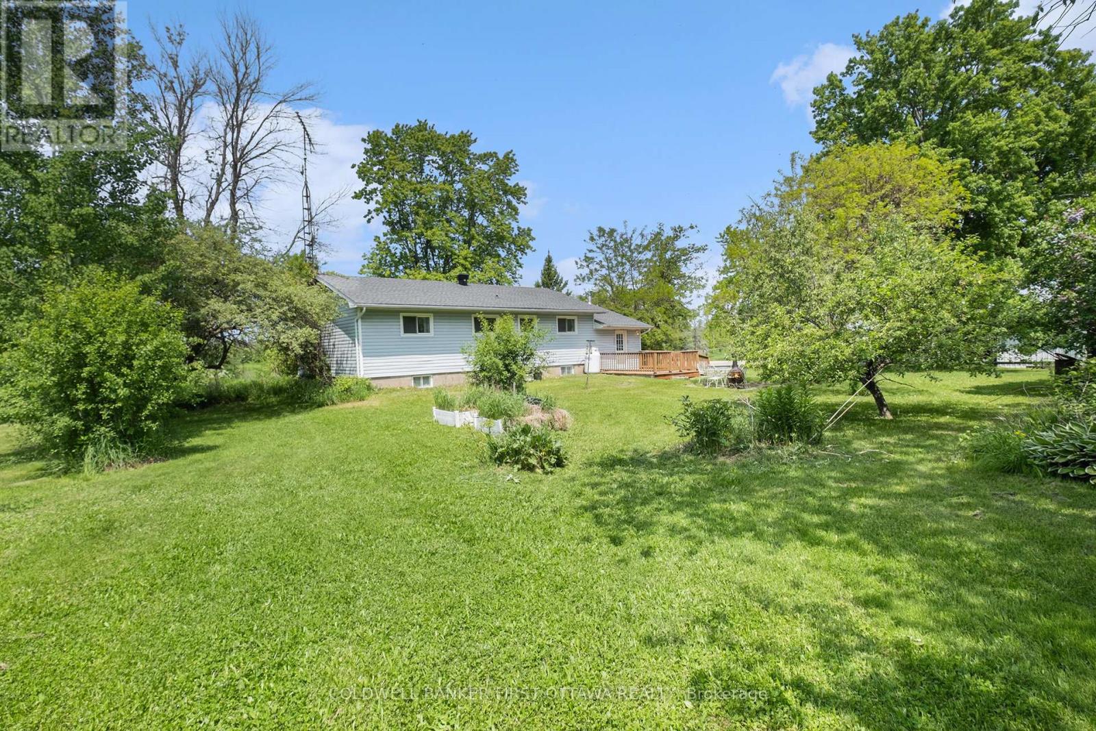 2185 Tennyson Road, Drummond/north Elmsley, Ontario  K7H 3C8 - Photo 34 - X12203261