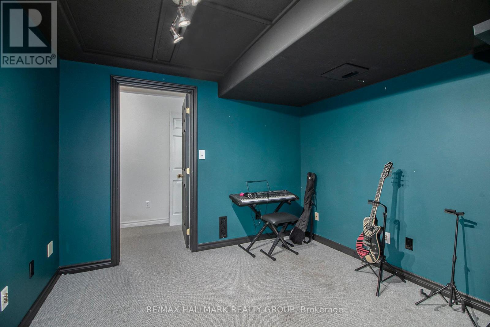 1435 Caravel Crescent, Ottawa, Ontario  K1E 3P5 - Photo 28 - X12203304
