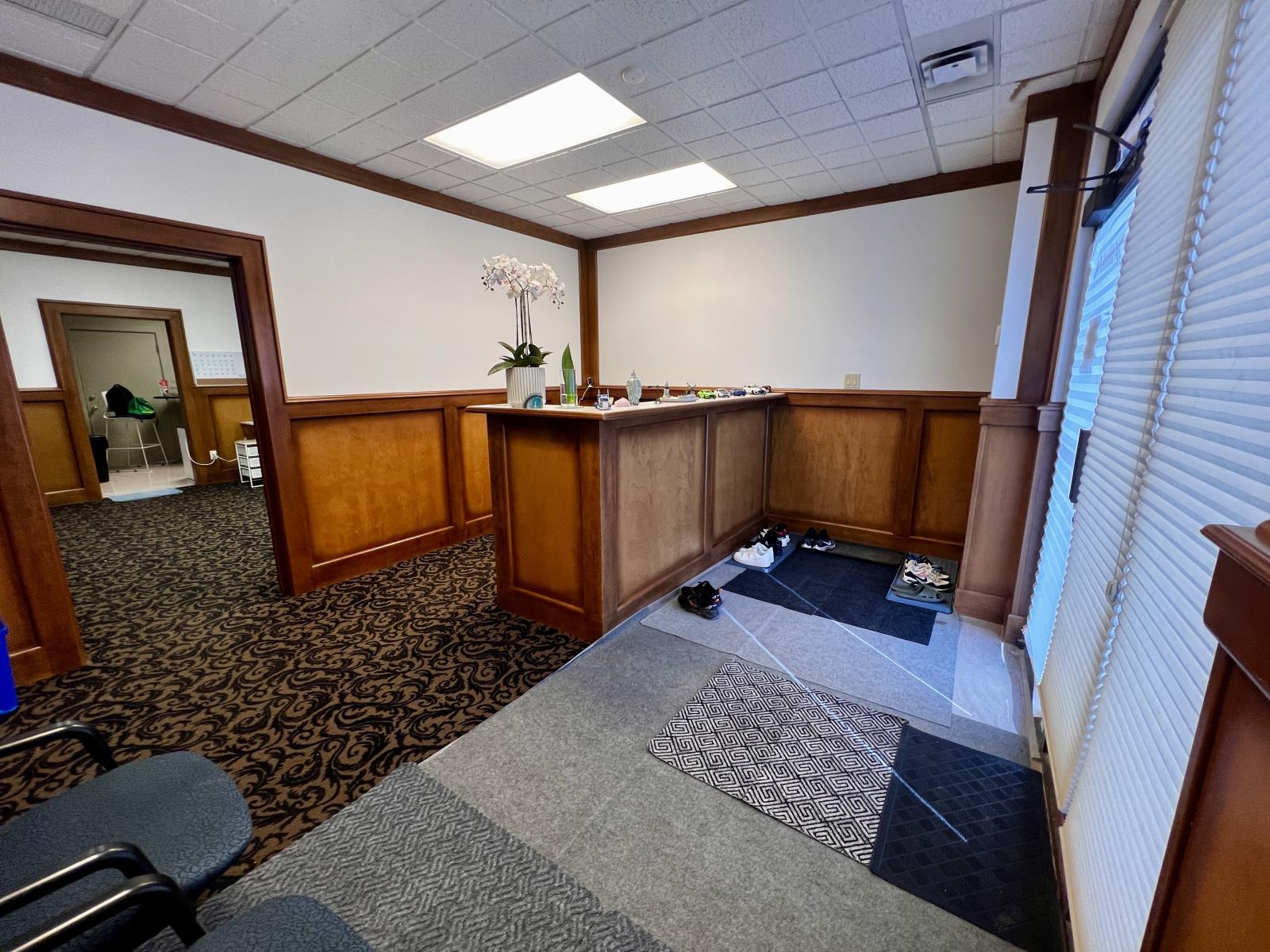 1101 Henderson Hwy, Winnipeg, Manitoba  R2G 1L4 - Photo 2 - 684322abc108041479439d66