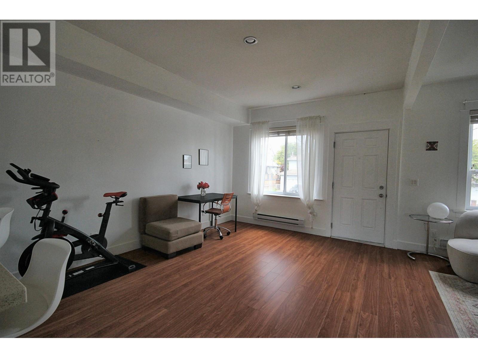 Property at 112 E KING EDWARD AVENUE image 5