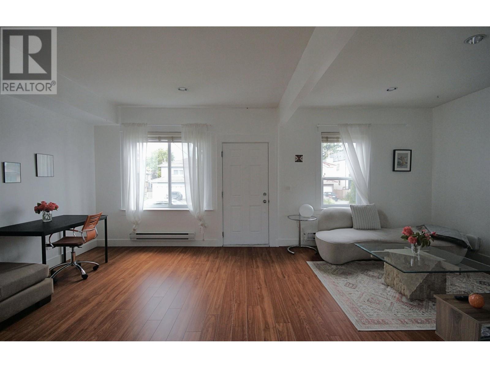 Property at 112 E KING EDWARD AVENUE image 3