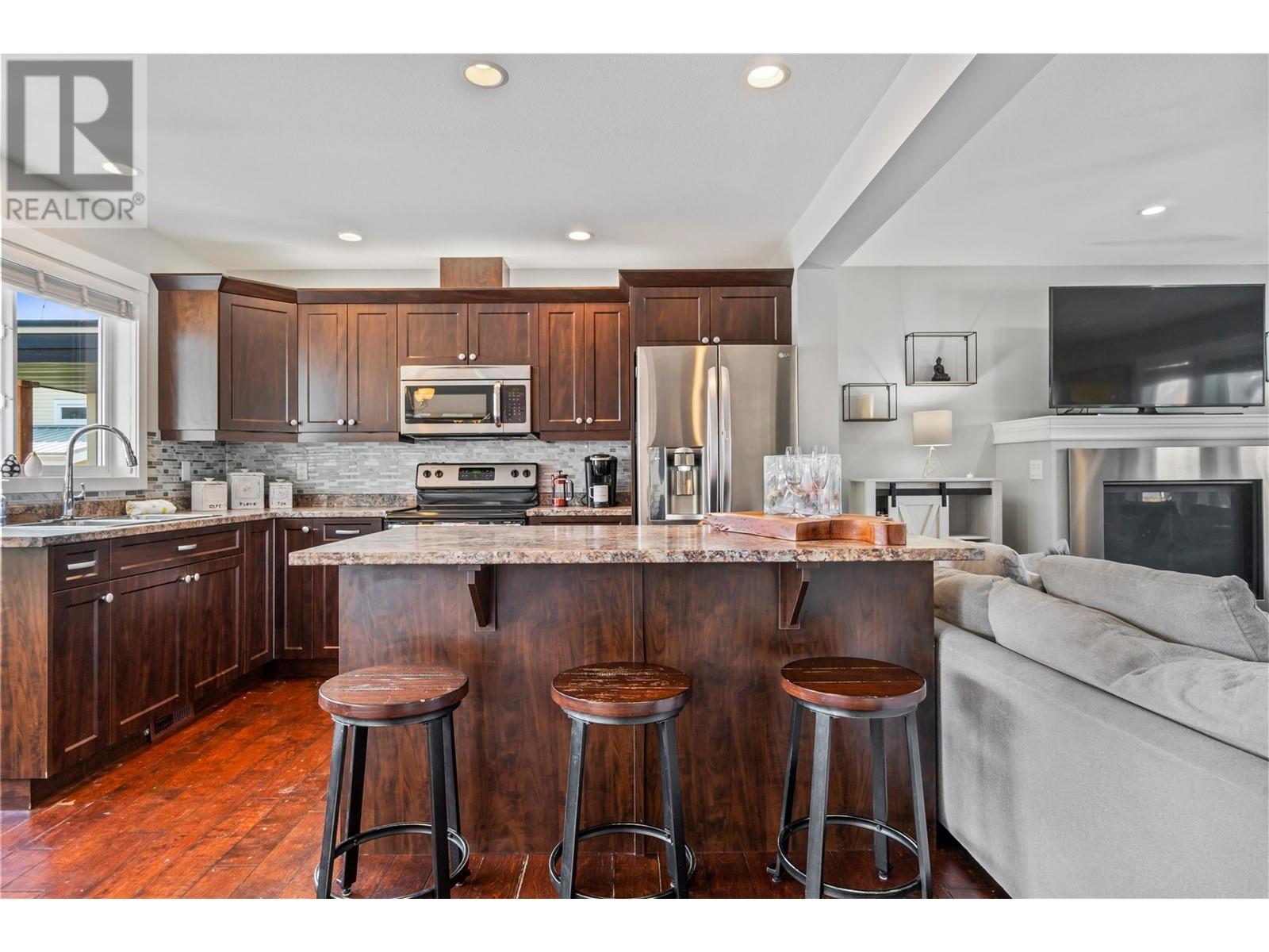 Property at 4607 C 20 Street image 2
