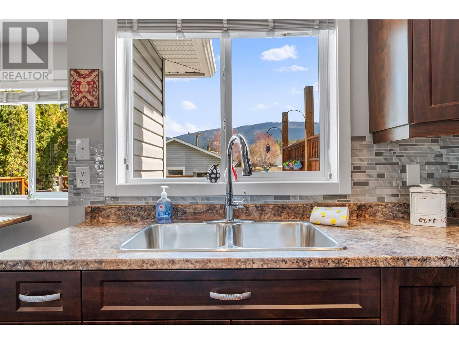 Property at 4607 C 20 Street image 5