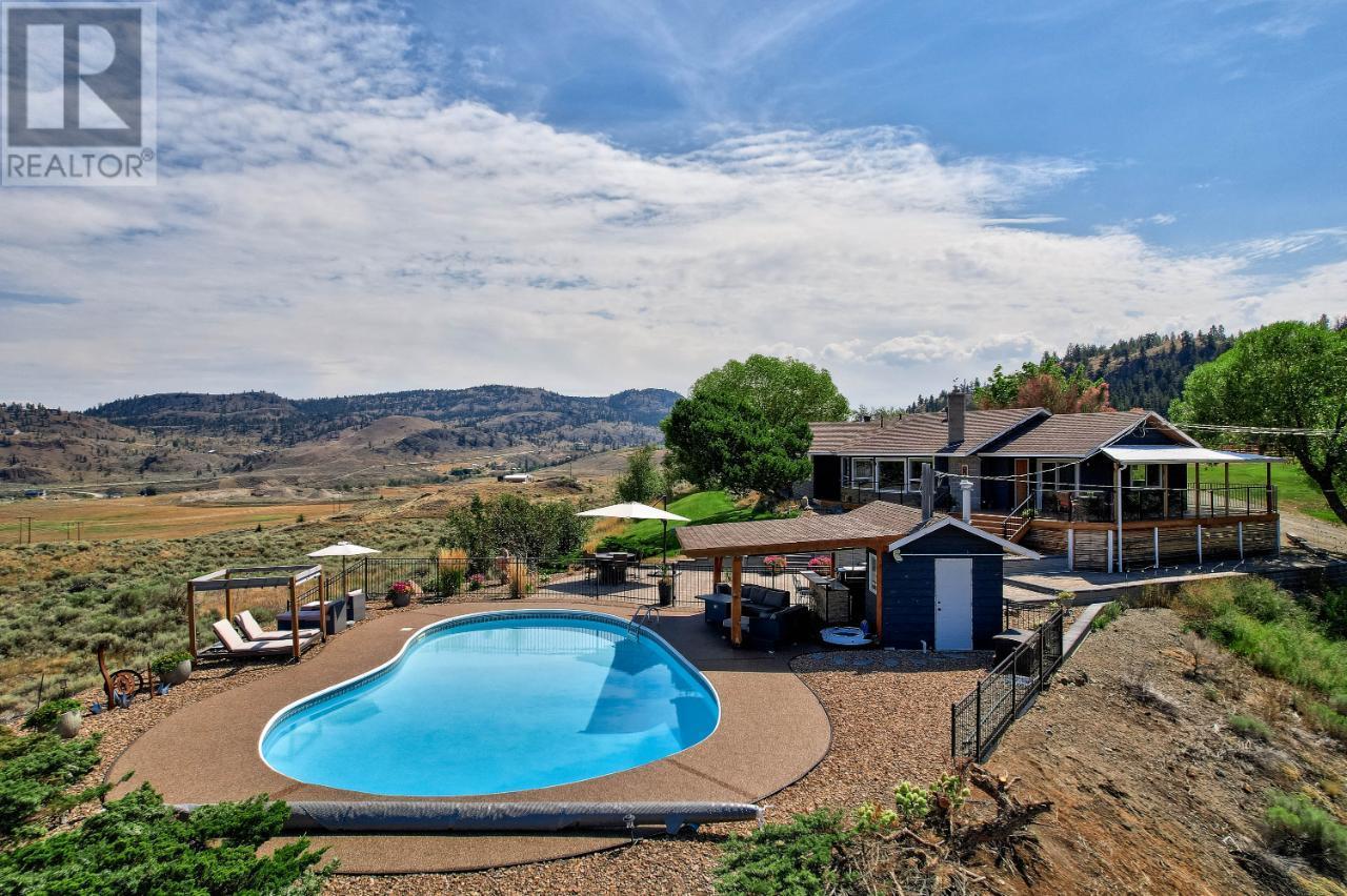 5657 BEATON Road Kamloops Photo 3