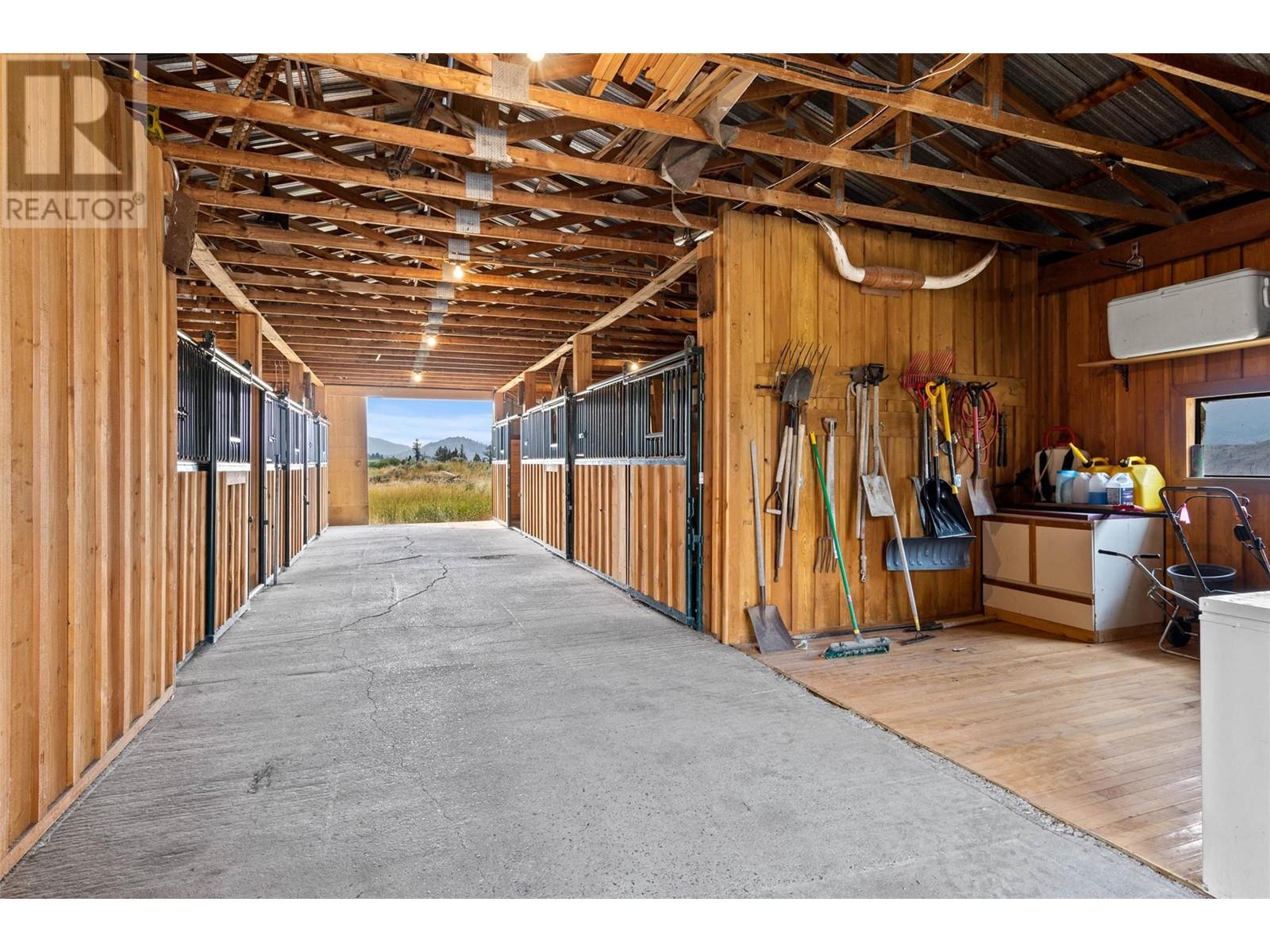 5657 BEATON Road Kamloops Photo 68