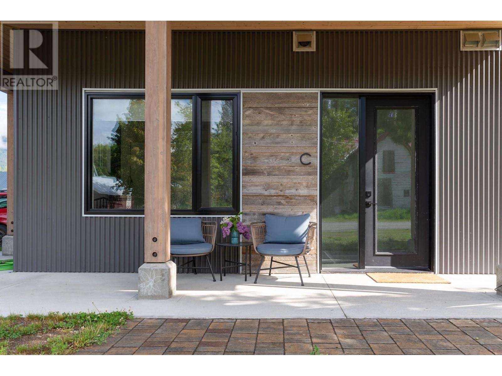 617 Harold Street, Slocan, British Columbia  V0G 2C0 - Photo 37 - 10351110