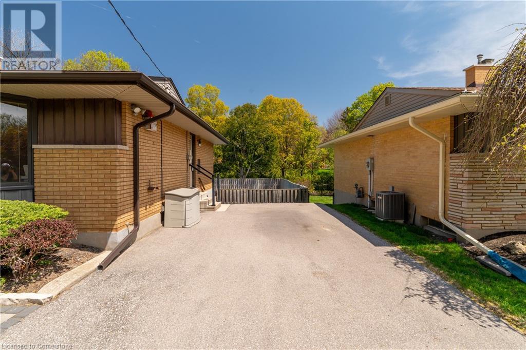 147 Village Road, Kitchener, Ontario  N2M 4K9 - Photo 42 - 40727438