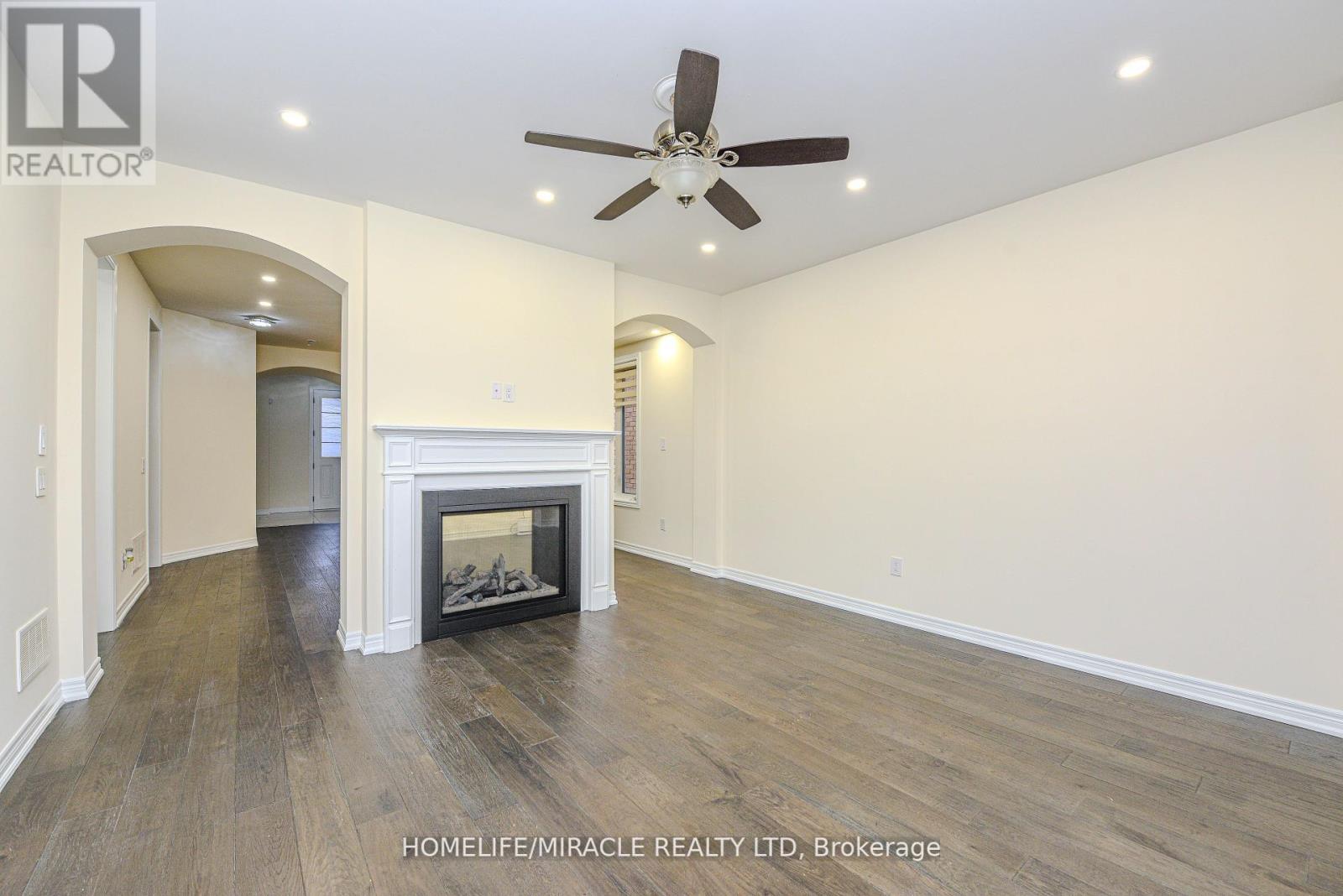 56 Monument Trail, Brampton, Ontario  L7A 4M9 - Photo 12 - W12202104