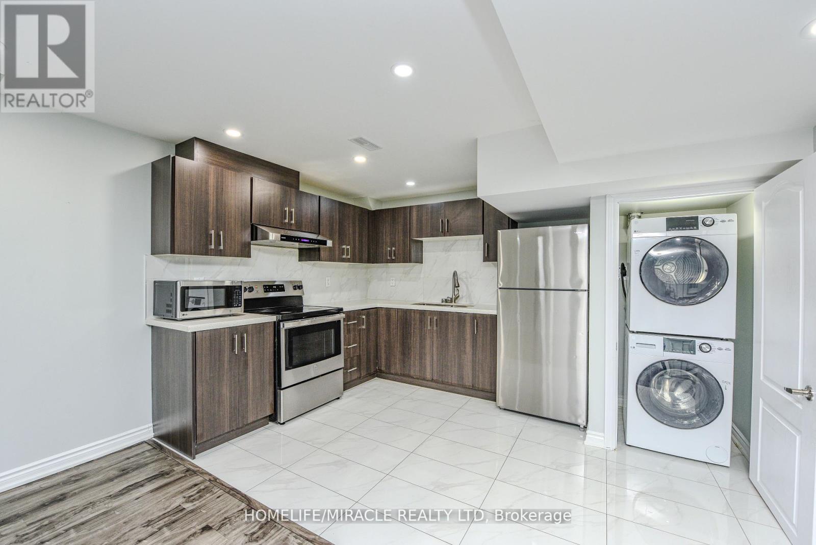56 Monument Trail, Brampton, Ontario  L7A 4M9 - Photo 39 - W12202104