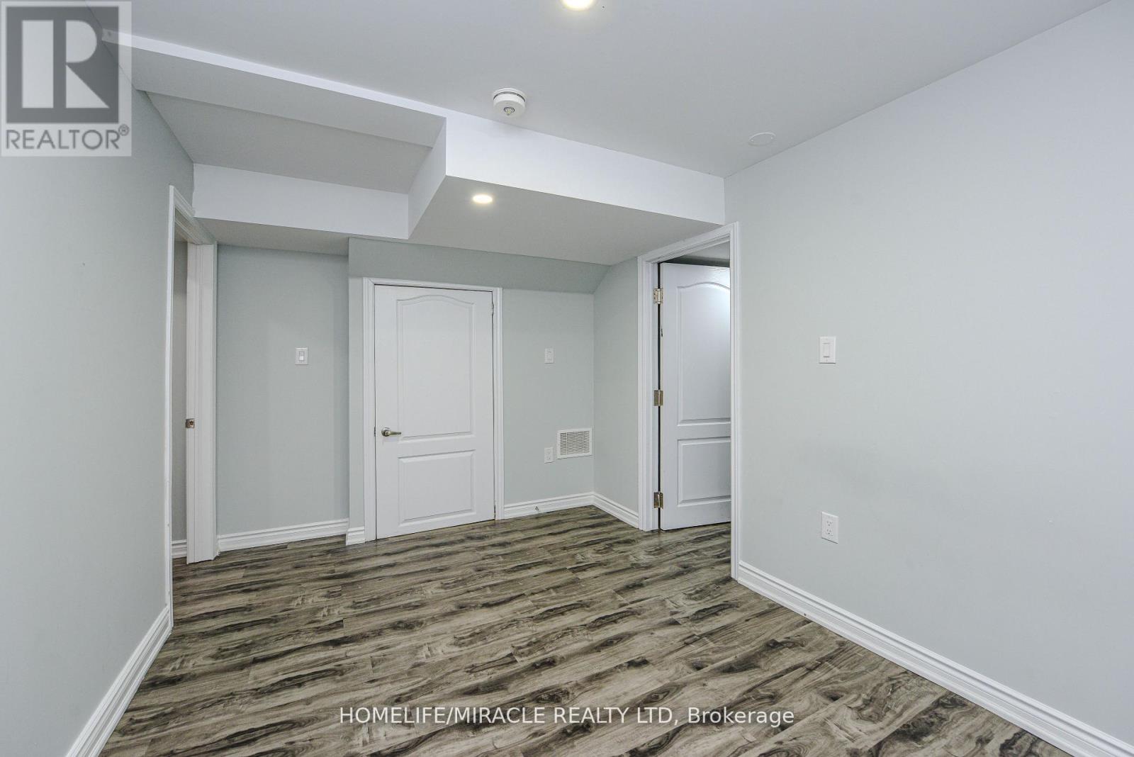 56 Monument Trail, Brampton, Ontario  L7A 4M9 - Photo 45 - W12202104