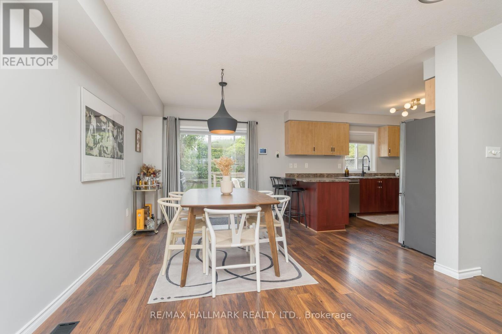 47 Bloomington Drive, Cambridge, Ontario  N1P 1J5 - Photo 9 - X12187338