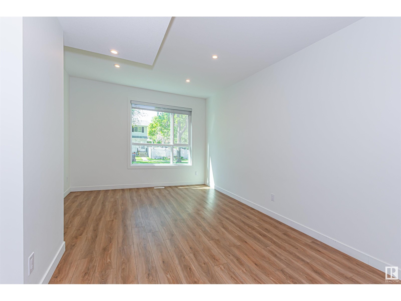 12220/22/24/26 112 Av Nw, Edmonton, Alberta  T5M 2S8 - Photo 8 - E4440957