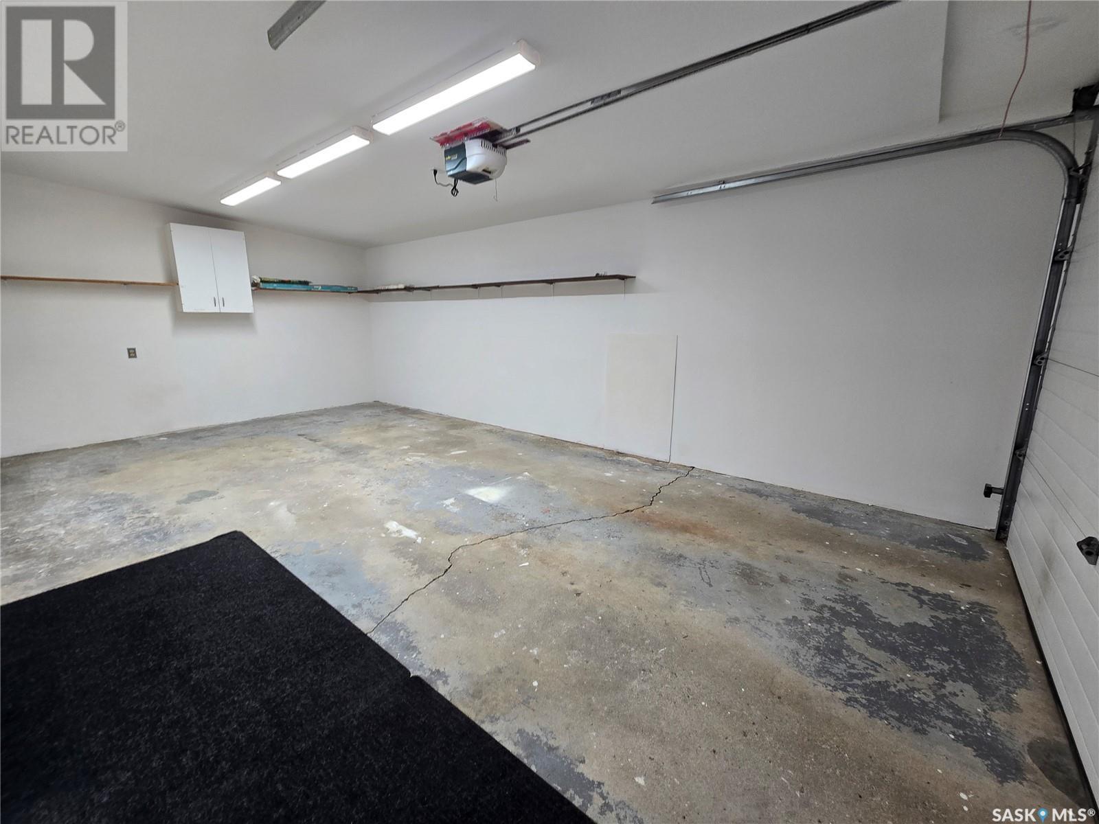 612 3rd Street Se, Weyburn, Saskatchewan  S4H 2E1 - Photo 4 - SK008450