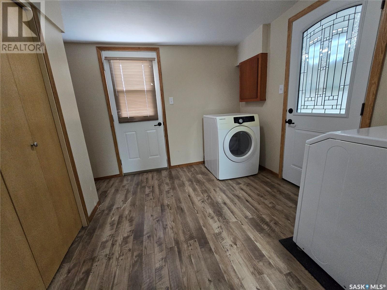 612 3rd Street Se, Weyburn, Saskatchewan  S4H 2E1 - Photo 8 - SK008450