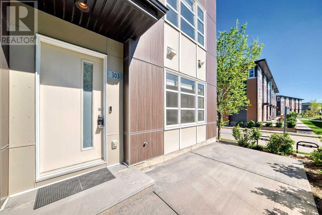 Property at 303 Evansridge Park NW image 2